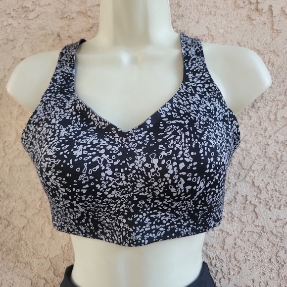lululemon athletica Other - Lululemon sport bra size 32c Color Black and grey
